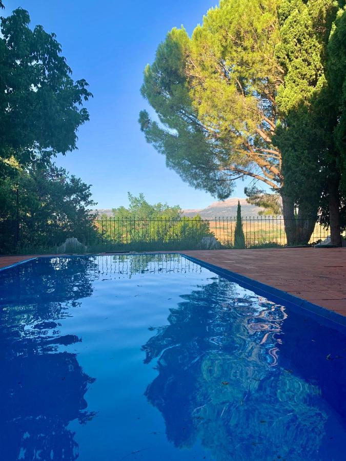 Un auténtico oasis rodeado de historia Ronda Esterno foto